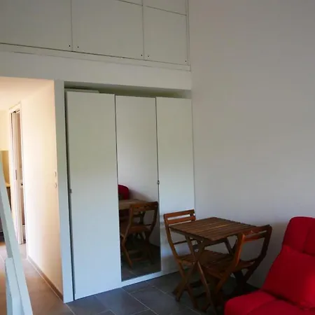 Narval Gris Lägenhet *